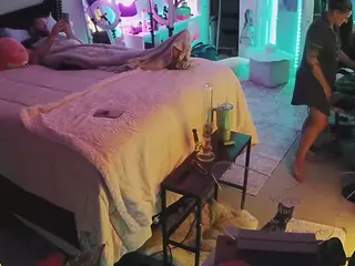 voyeurcam house charleys room's Live Sex Cam Show