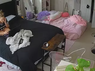 voyeurcam house charleys room's Live Sex Cam Show