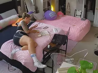 voyeurcam house charleys room's Live Sex Cam Show
