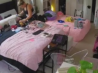 voyeurcam house charleys room's Live Sex Cam Show