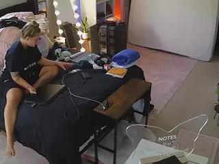 voyeurcam house charleys room's Live Sex Cam Show