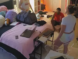 voyeurcam house charleys room's Live Sex Cam Show
