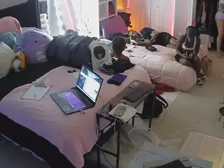 voyeurcam house charleys room's Live Sex Cam Show
