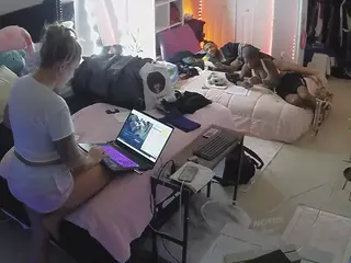 voyeurcam house charleys room's Live Sex Cam Show