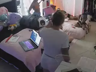 voyeurcam house charleys room's Live Sex Cam Show