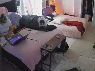 voyeurcam house charleys room's Live Sex Cam Show