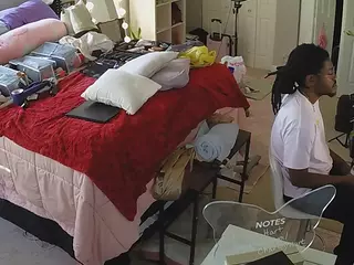 voyeurcam house charleys room's Live Sex Cam Show