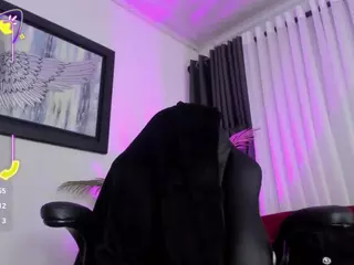 Brianaa-Hot's Live Sex Cam Show