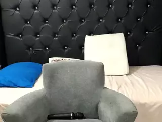 Renata salinas's Live Sex Cam Show