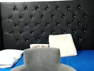 Renata salinas's Live Sex Cam Show