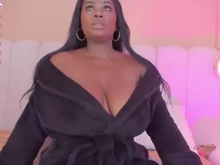 huge-boobs-ebony's Live Sex Cam Show
