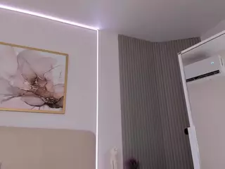 Chloe's Live Sex Cam Show
