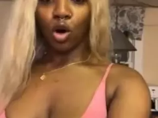 Mocha Kaia's Live Sex Cam Show