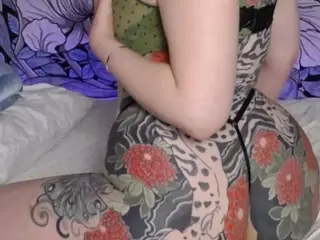 Alternative Ava's Live Sex Cam Show