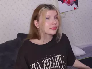 AleksaKeller's Live Sex Cam Show