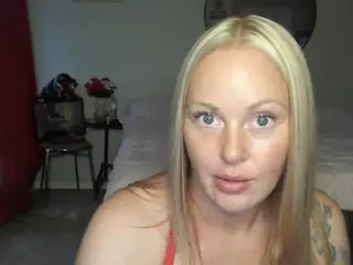 MsHunnyBunnyy's Live Sex Cam Show