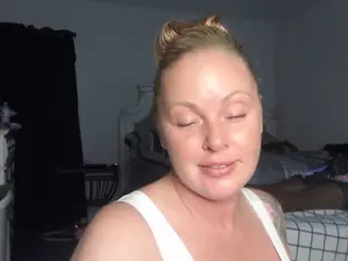 MsHunnyBunnyy's Live Sex Cam Show