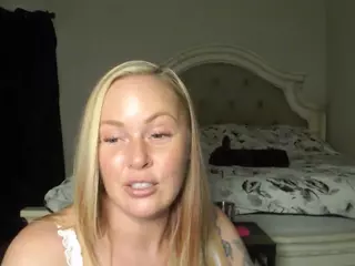 MsHunnyBunnyy's Live Sex Cam Show