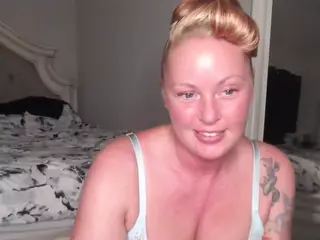 MsHunnyBunnyy's Live Sex Cam Show