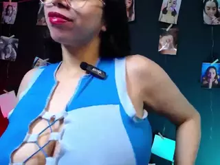 valentinaswallow's Live Sex Cam Show