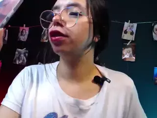 valentinaswallow's Live Sex Cam Show