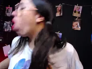 valentinaswallow's Live Sex Cam Show