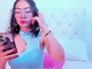 leahcollins's Live Sex Cam Show