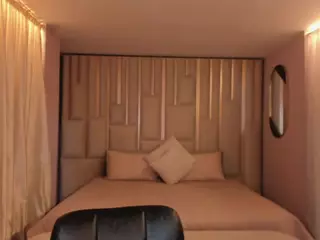 lilawest's Live Sex Cam Show
