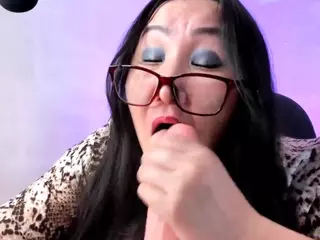 wethoneybee's Live Sex Cam Show