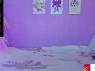 Dakotta Johanson's Live Sex Cam Show