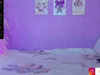 Dakotta Johanson's Live Sex Cam Show