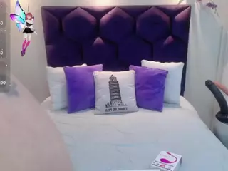 Gin's Live Sex Cam Show