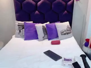 Gin's Live Sex Cam Show