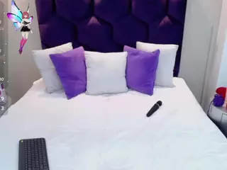 Gin's Live Sex Cam Show