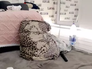 sweetdaiana23's Live Sex Cam Show