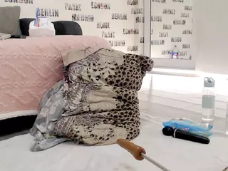 sweetdaiana23's Live Sex Cam Show