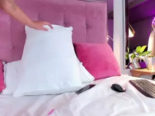 Ahincale's Live Sex Cam Show