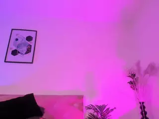 EMMA FERNANDEZ's Live Sex Cam Show