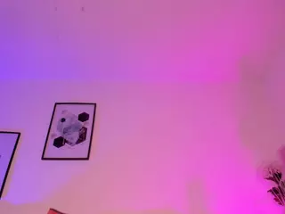 EMMA FERNANDEZ's Live Sex Cam Show