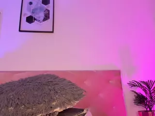EMMA FERNANDEZ's Live Sex Cam Show