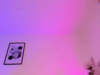 EMMA FERNANDEZ's Live Sex Cam Show