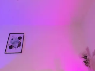 EMMA FERNANDEZ's Live Sex Cam Show