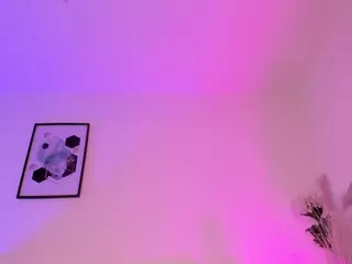 EMMA FERNANDEZ's Live Sex Cam Show
