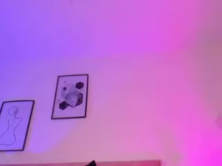 EMMA FERNANDEZ's Live Sex Cam Show