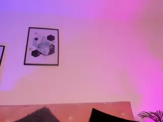 EMMA FERNANDEZ's Live Sex Cam Show