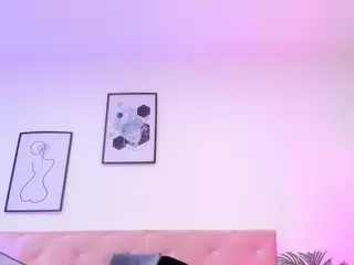 EMMA FERNANDEZ's Live Sex Cam Show