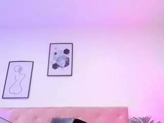 EMMA FERNANDEZ's Live Sex Cam Show