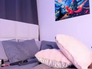 EMMA FERNANDEZ's Live Sex Cam Show