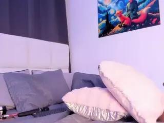 EMMA FERNANDEZ's Live Sex Cam Show
