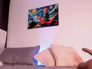 EMMA FERNANDEZ's Live Sex Cam Show